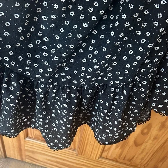 DAVI & DANI Black and White Floral Kids Dress - Picture 5 of 6